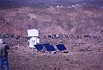 Cerro Burek - Paneles solares del tipper, vista SO